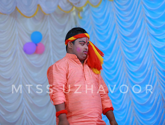 Stephen Simon on the stage for a special cinematic dance